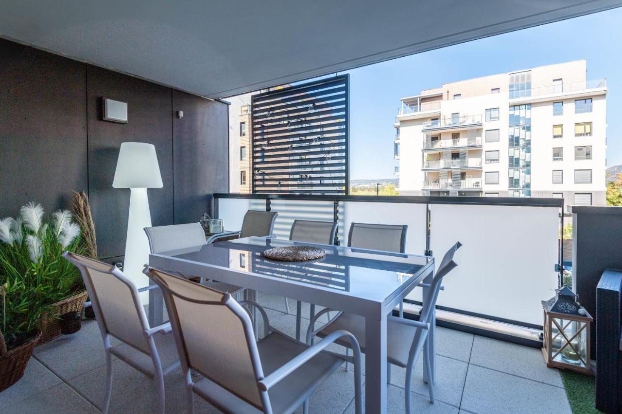 Апартаменти Vire Moulin Furnished Flat Аннесі Екстер'єр фото